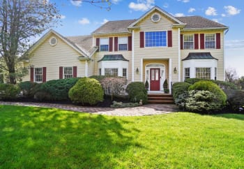 1 Jordanna Ct, Bedminster, NJ 07921